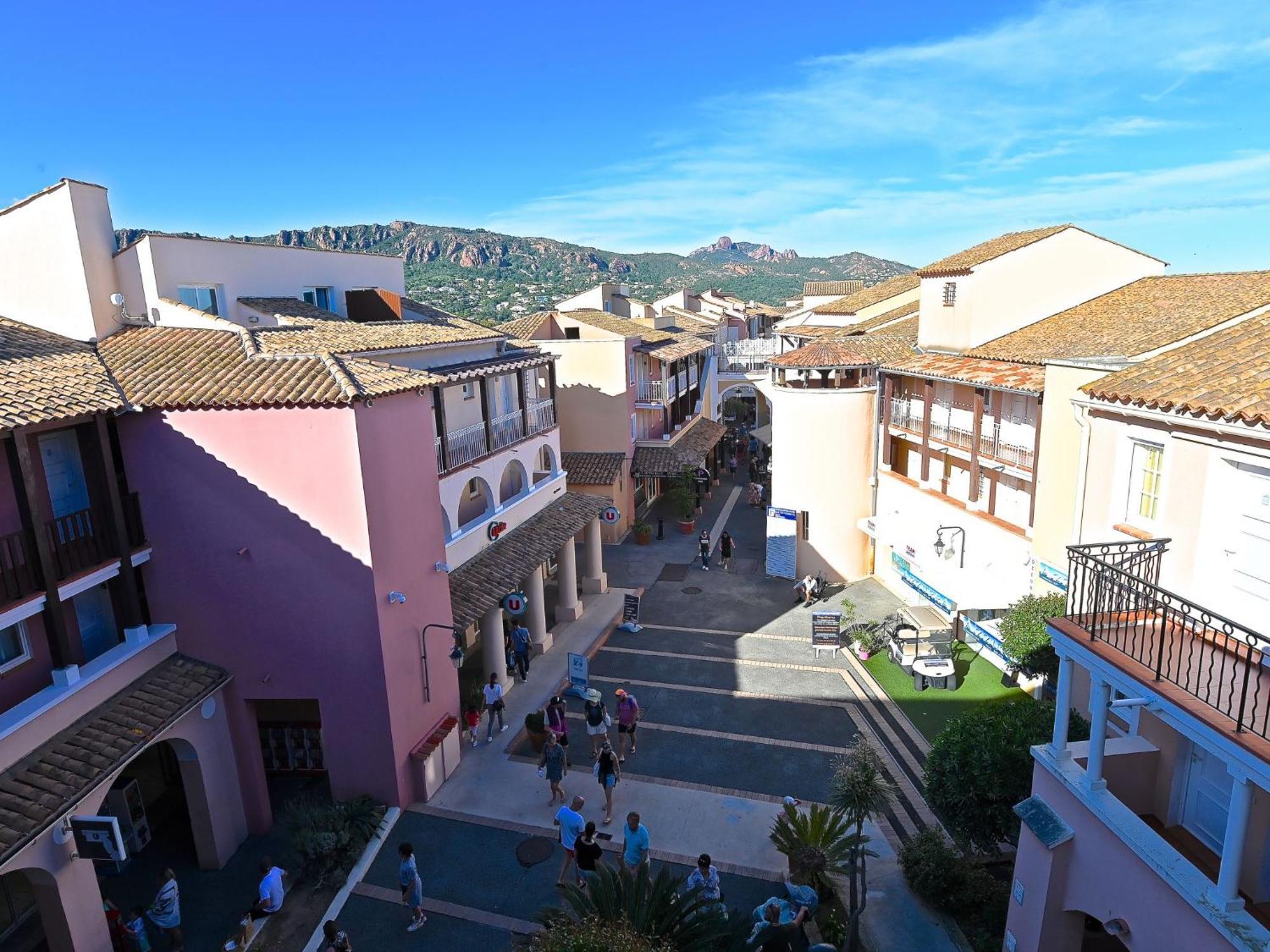 Apartment Village Cap Esterel - Les Bastides-6 By Interhome Saint-Raphaël Exterior foto